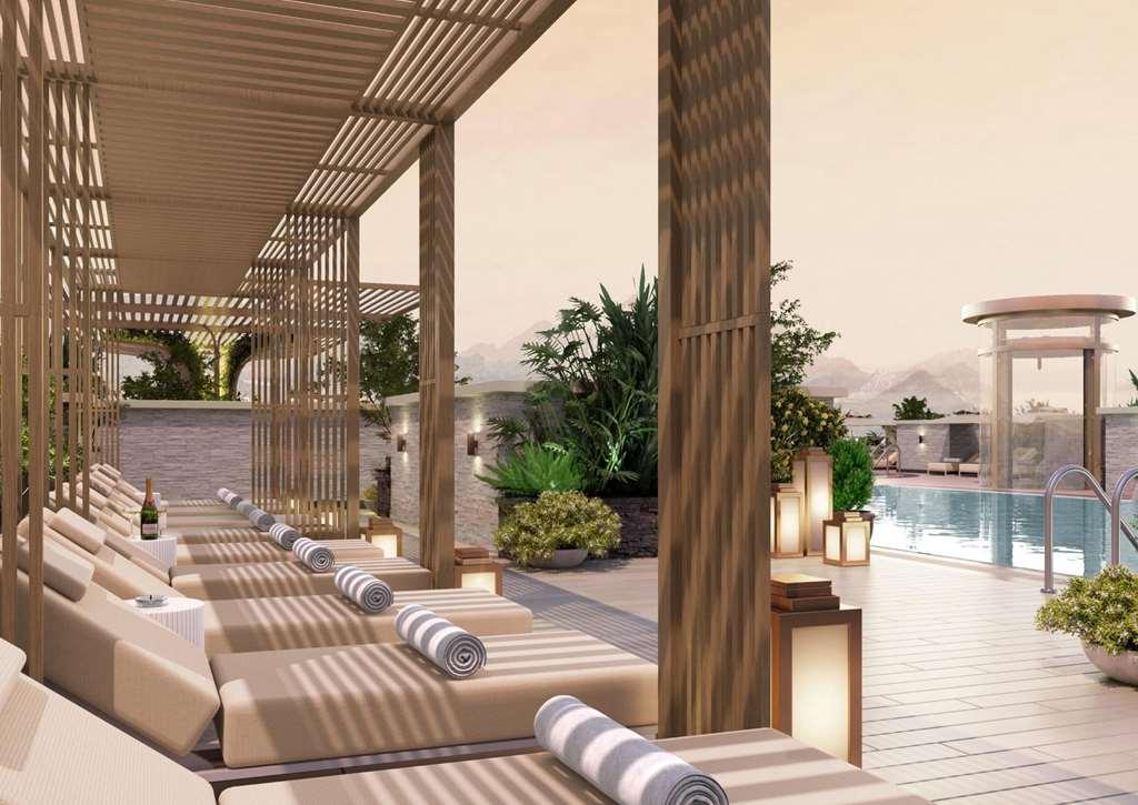 Doubletree By Hilton Qurum 4*